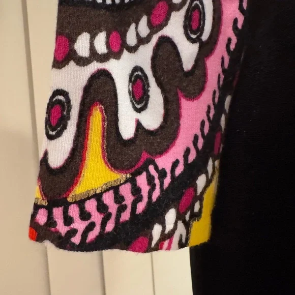 Cache Multicolor Patterned Top - Picture 4 of 8